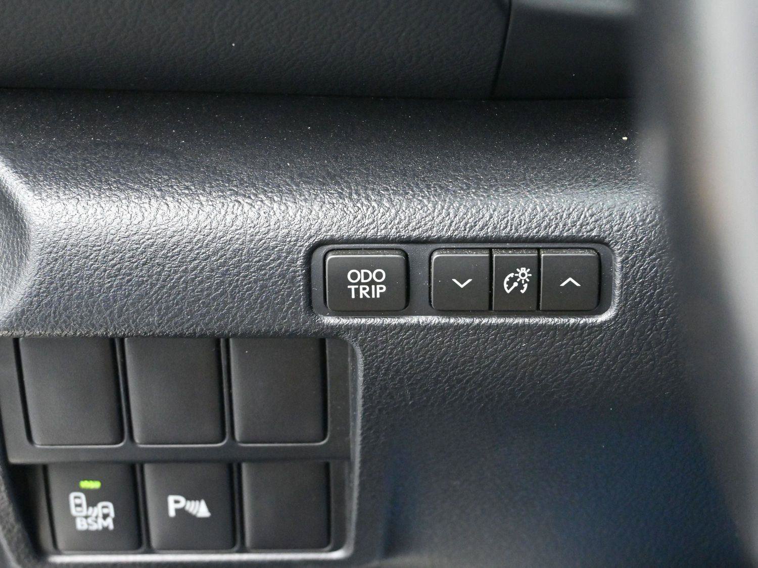 Used 2015 Lexus RC 350 w/ Navigation System Package image 29