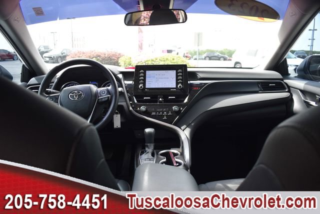 Used 2023 Toyota Camry LE FWD image 3