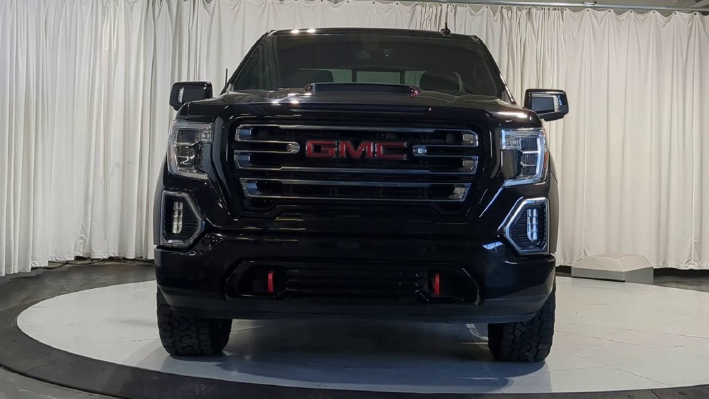 Used 2020 GMC Sierra 1500 AT4 w/ AT4 Premium Package AWD/4WD image 3