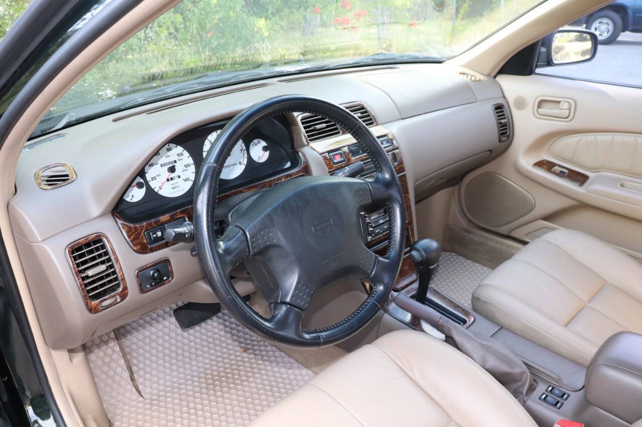 Used 1997 Nissan Maxima GXE FWD image 12