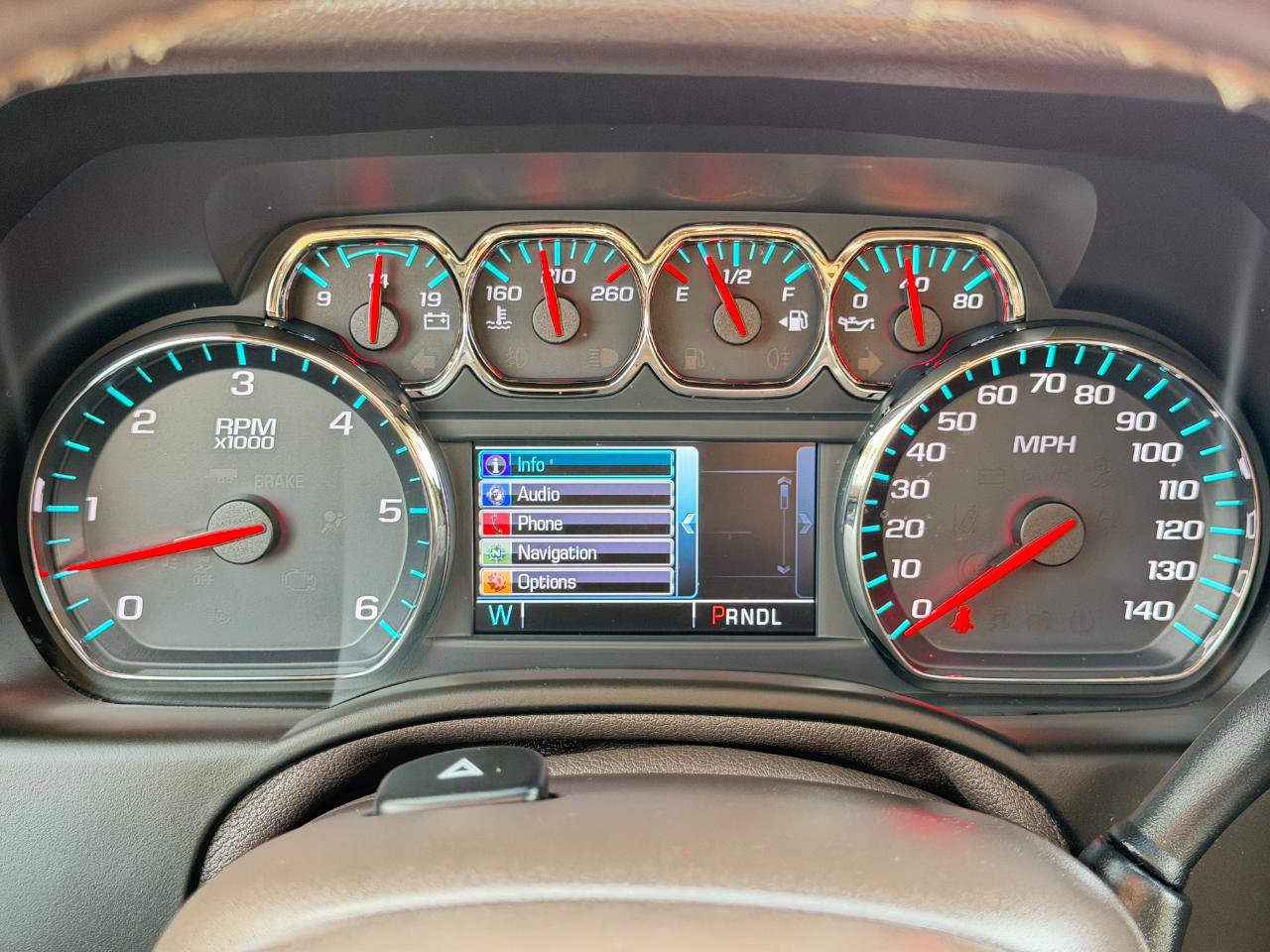 Used 2018 Chevrolet Suburban LT image 88