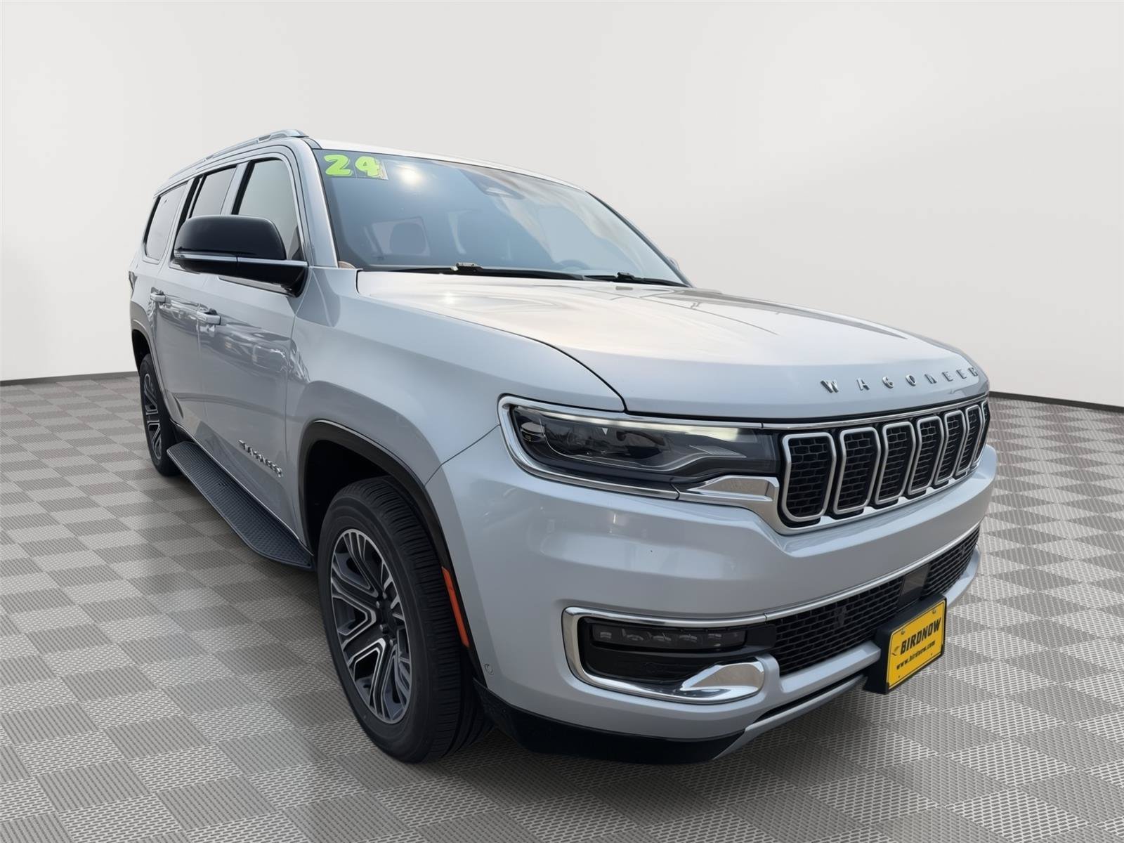Used 2024 Jeep Wagoneer L Series II w/ Flexible Seating Group AWD/4WD image 9