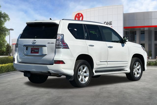 Used 2017 Lexus GX 460 w/ Navigation Package AWD/4WD image 4