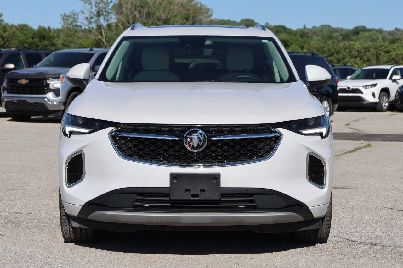 Used 2023 Buick Envision Avenir AWD/4WD image 2