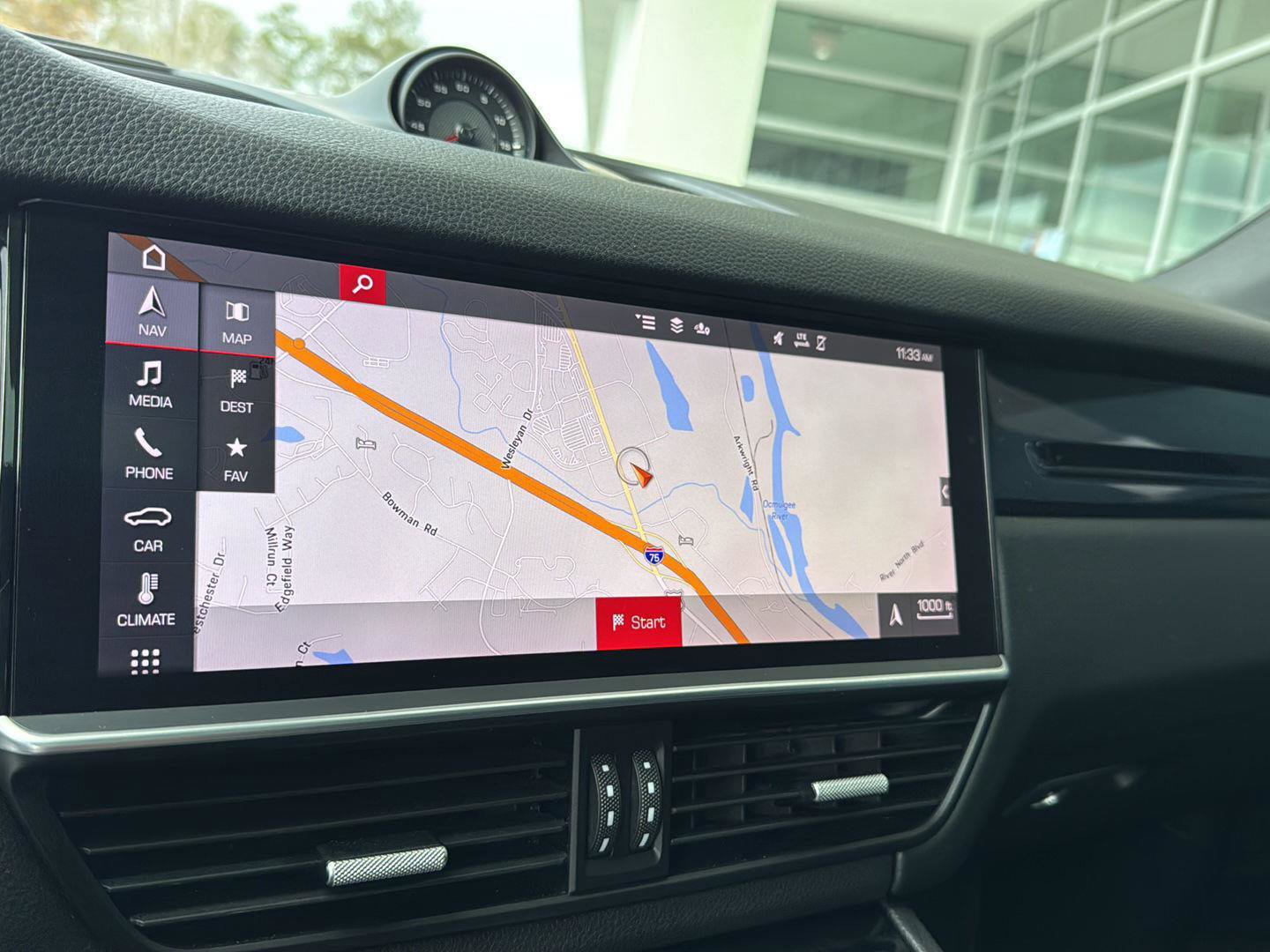 Used 2021 Porsche Cayenne Coupe image 25