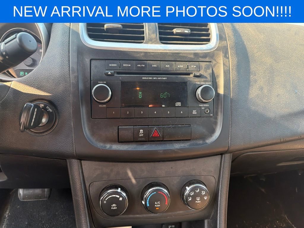 Used 2013 Dodge Avenger SE FWD image 12