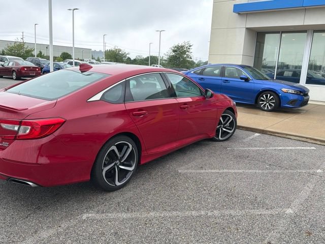 Used 2018 Honda Accord Sport image 4
