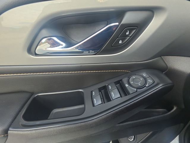 Used 2021 Chevrolet Traverse RS image 23