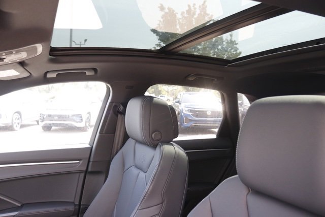 New 2025 Audi Q3 2.0T Premium image 16