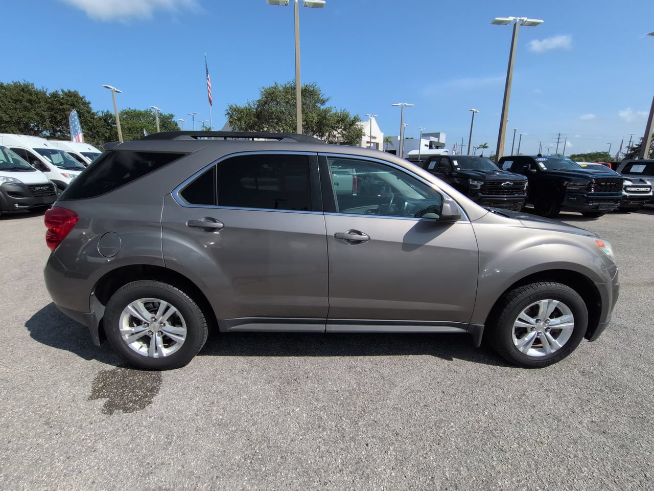 Used 2012 Chevrolet Equinox LT w/ Driver Convenience Package FWD image 4