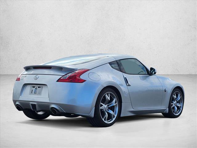 Used 2011 Nissan 370Z Touring w/ Sport Pkg image 4