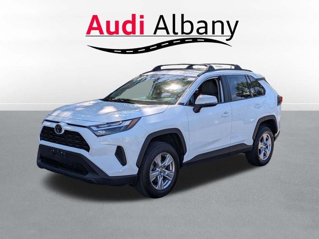 Used 2022 Toyota RAV4 XLE w/ Convenience Package AWD/4WD image 6