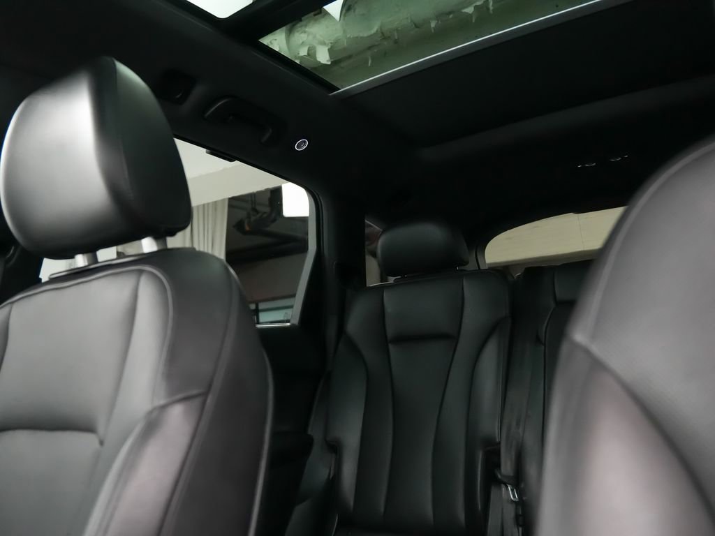 Used 2017 Audi Q7 3.0T Premium Plus AWD/4WD image 36