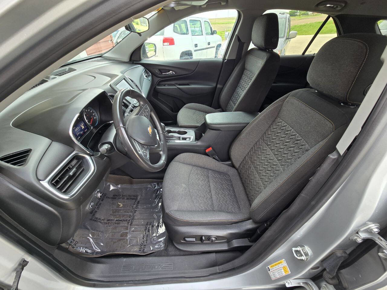 Used 2022 Chevrolet Equinox LT image 12