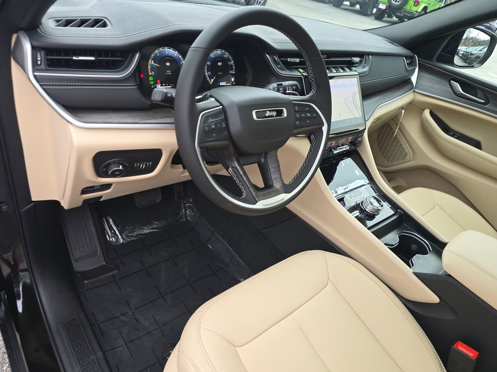 New 2025 Jeep Grand Cherokee Limited image 25