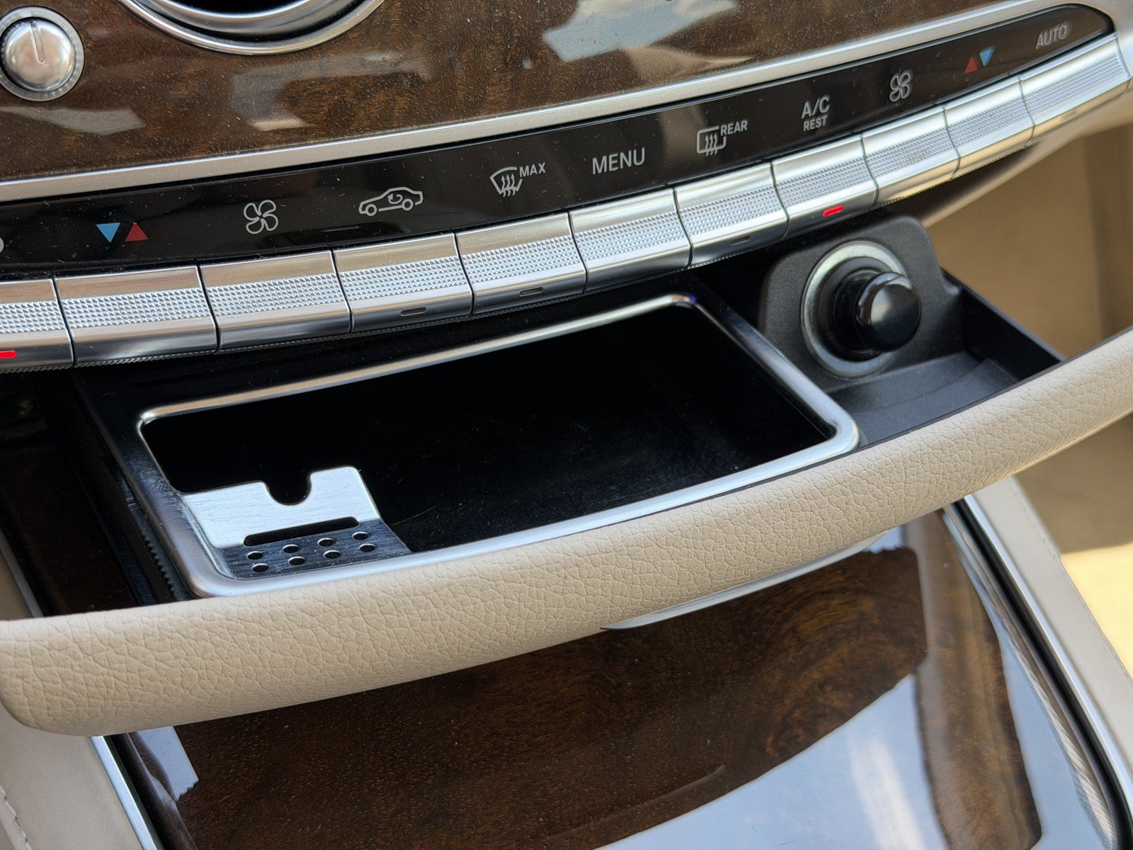 Used 2015 Mercedes-Benz S 550 Sedan image 23
