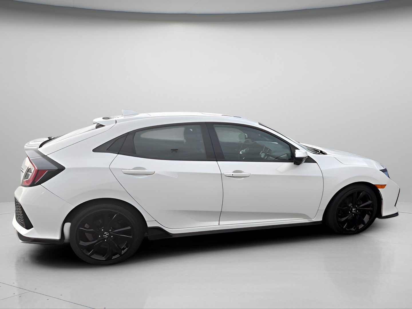 Used 2019 Honda Civic Sport Touring image 8