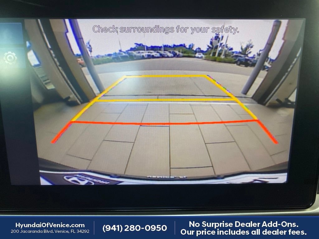 Certified 2026 Hyundai Venue SEL FWD image 7