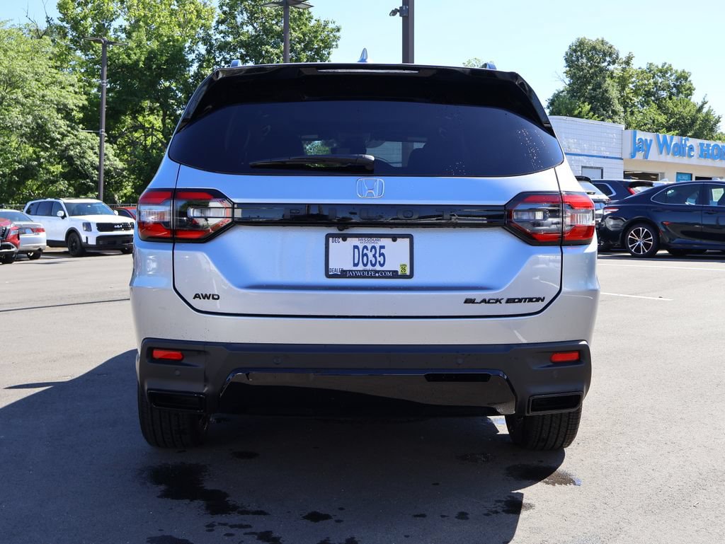 New 2026 Honda Pilot Black Edition image 6