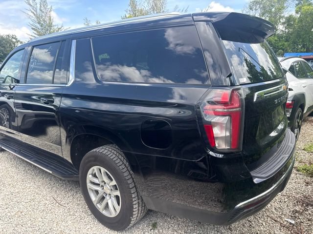 Used 2024 Chevrolet Suburban LT RWD image 8