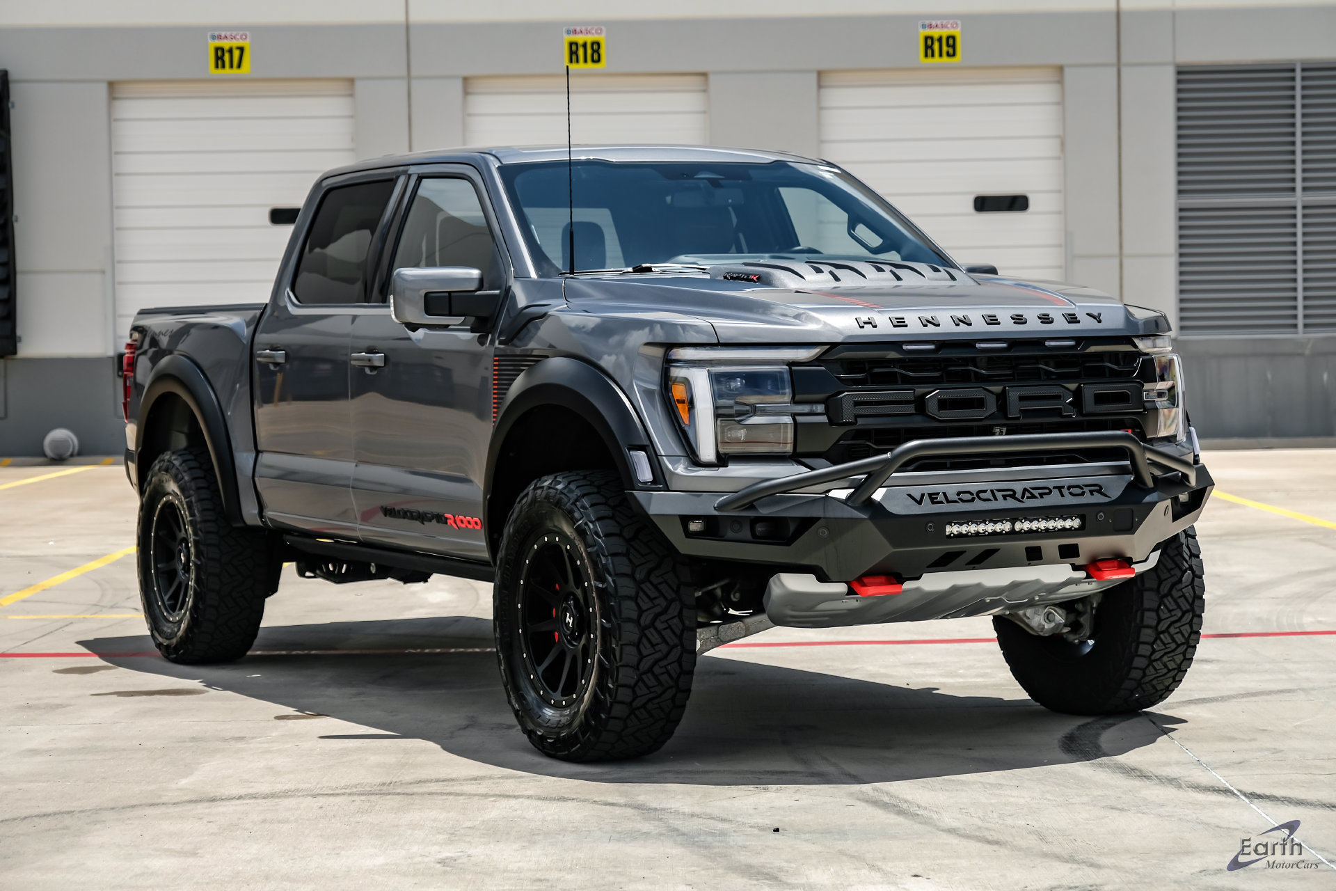 Used 2025 Ford F150 Raptor w/ Equipment Group 803A Raptor R AWD/4WD image 29