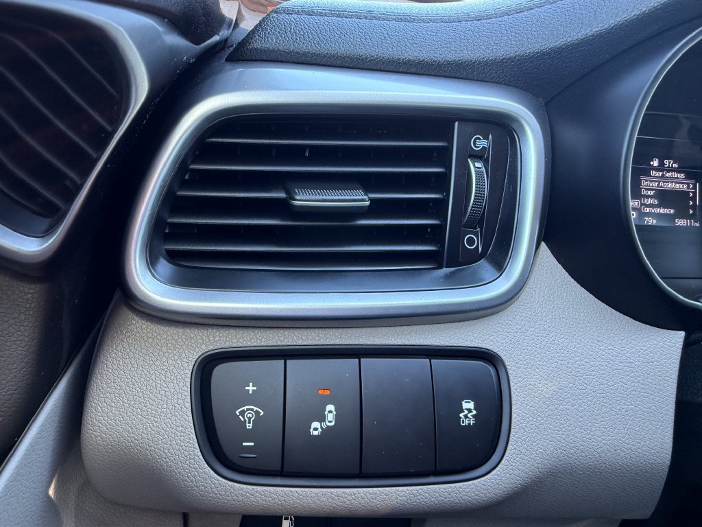 Used 2019 Kia Sorento FWD V6 image 25