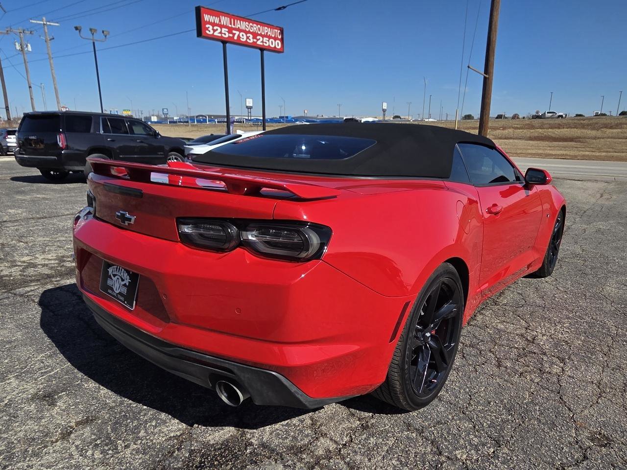 Used 2019 Chevrolet Camaro LT image 7