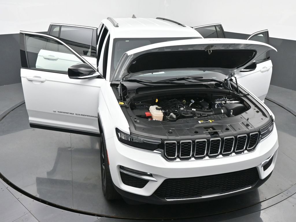 Used 2024 Jeep Grand Cherokee Limited image 62