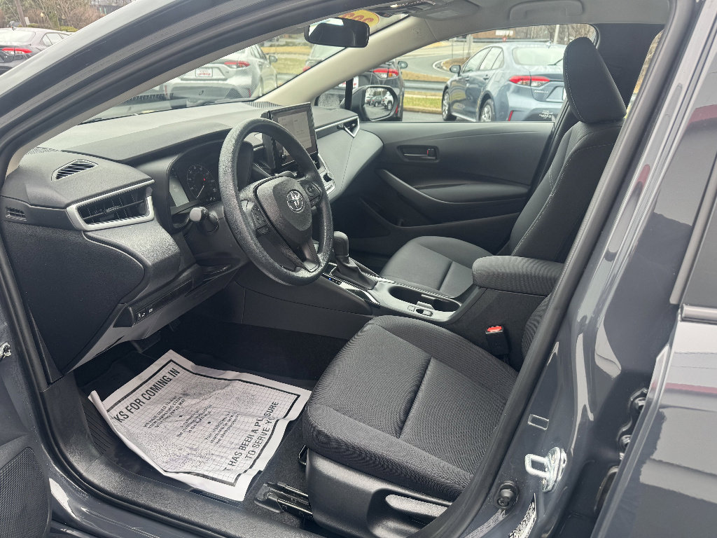 Used 2023 Toyota Corolla LE image 8