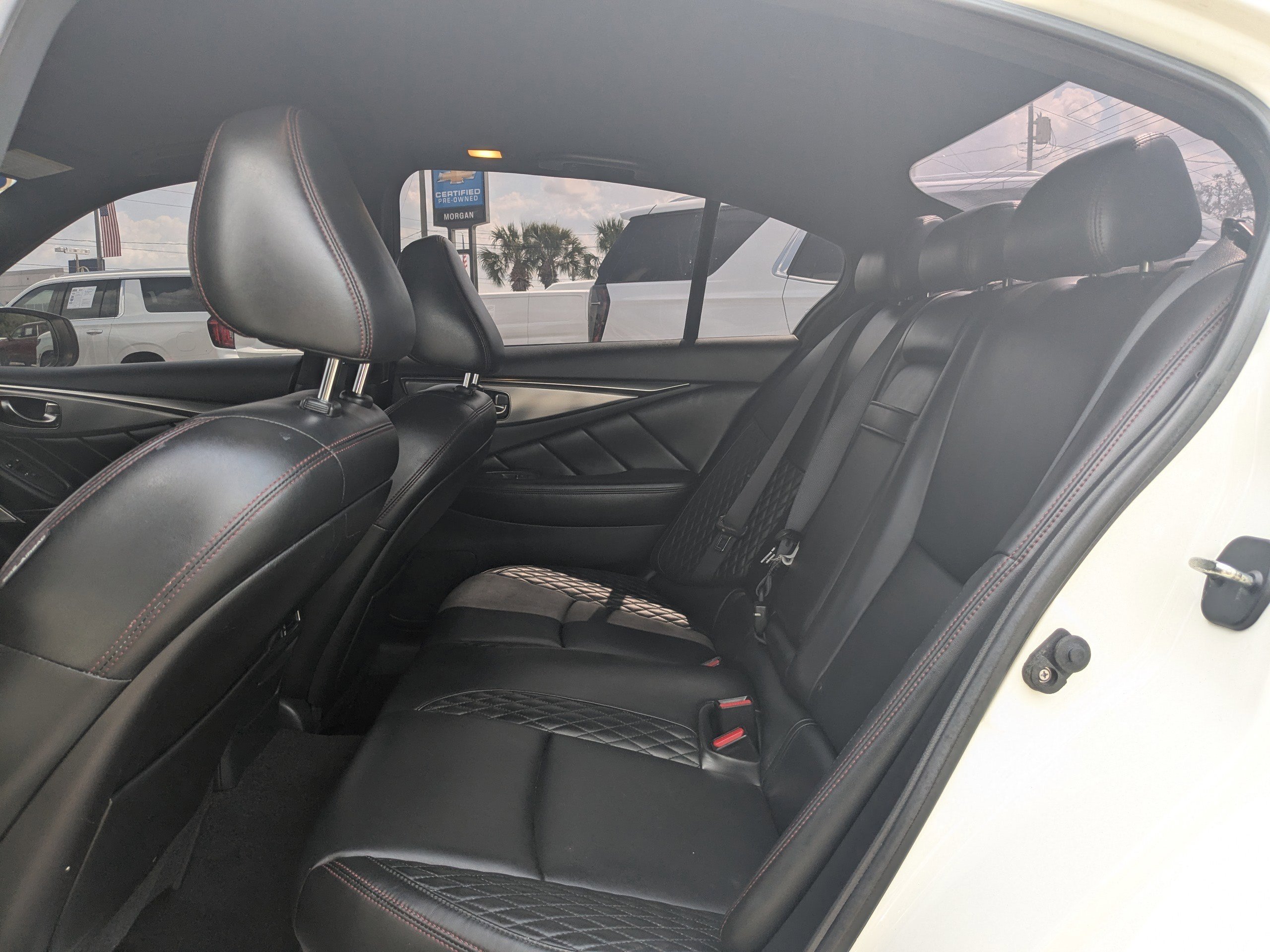 Used 2018 INFINITI Q50 Red Sport 400 w/ Sensory Package (Sport) image 12