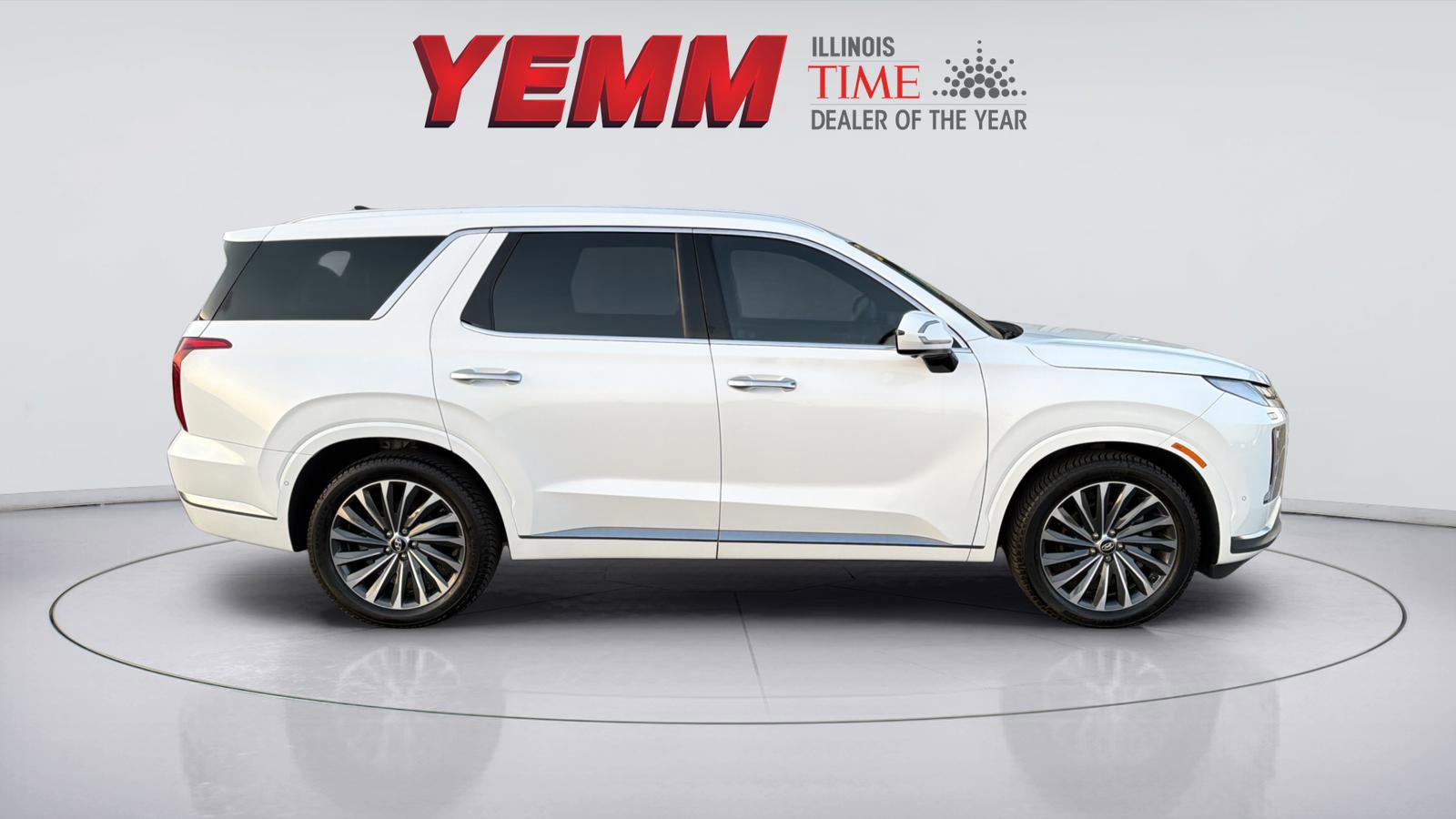 Used 2024 Hyundai Palisade Calligraphy image 15