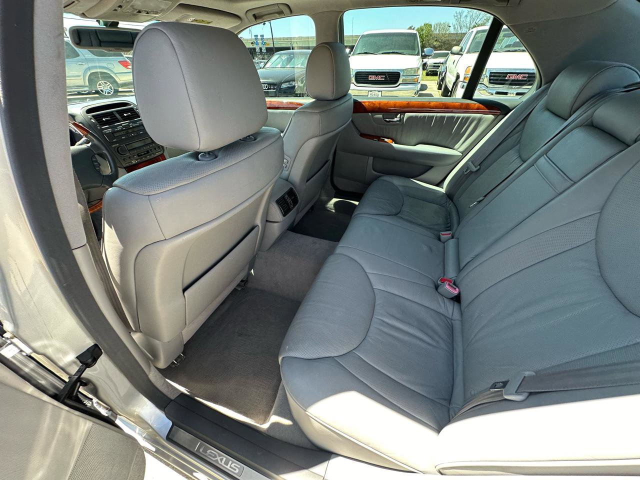 Used 2004 Lexus LS 430 Sedan RWD image 58