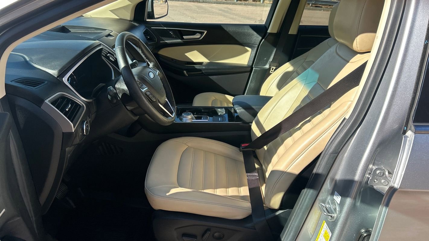 Used 2020 Ford Edge SEL image 9
