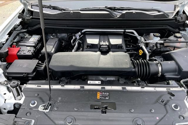 Used 2025 Chevrolet Colorado Z71 AWD/4WD image 20