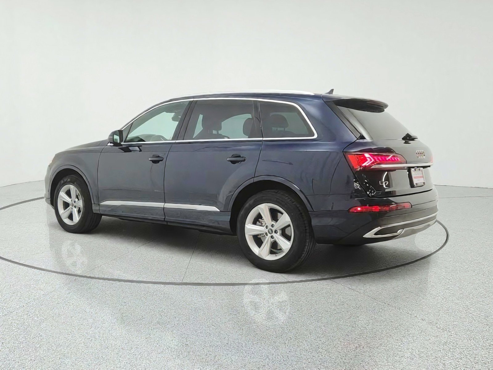 Used 2023 Audi Q7 2.0T Premium Plus AWD/4WD image 7