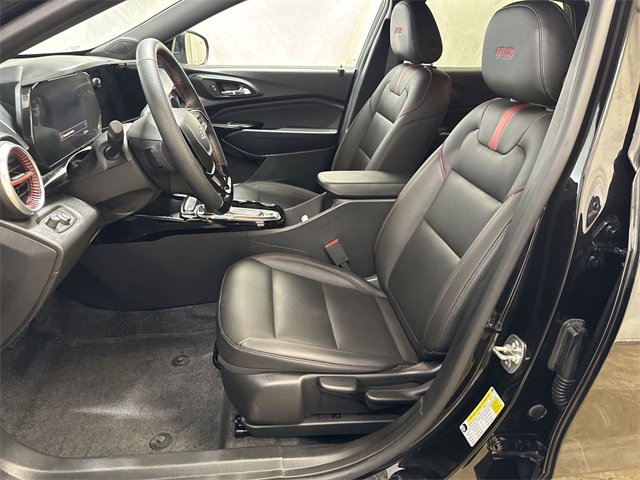 Certified 2025 Chevrolet Trax RS w/ Driver Confidence Package image 10