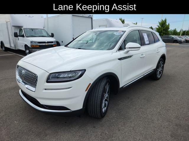 Used 2023 Lincoln Nautilus Reserve AWD/4WD image 3
