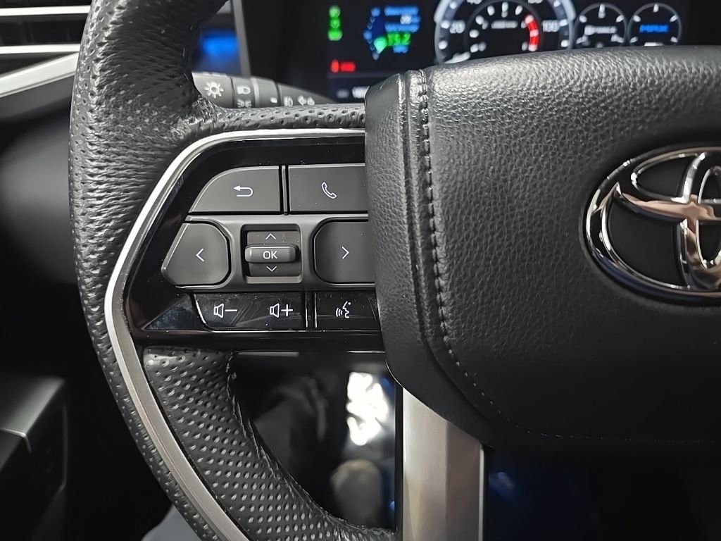 Used 2024 Toyota Sequoia Platinum image 20