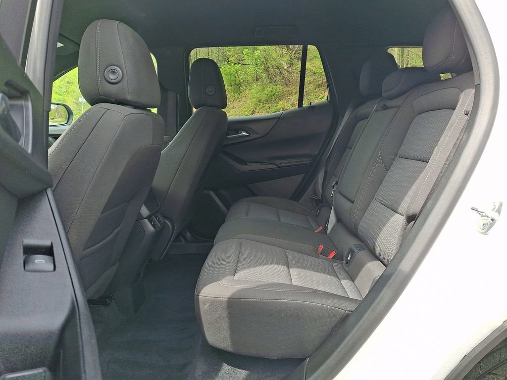 Used 2025 Chevrolet Equinox LT AWD/4WD image 10