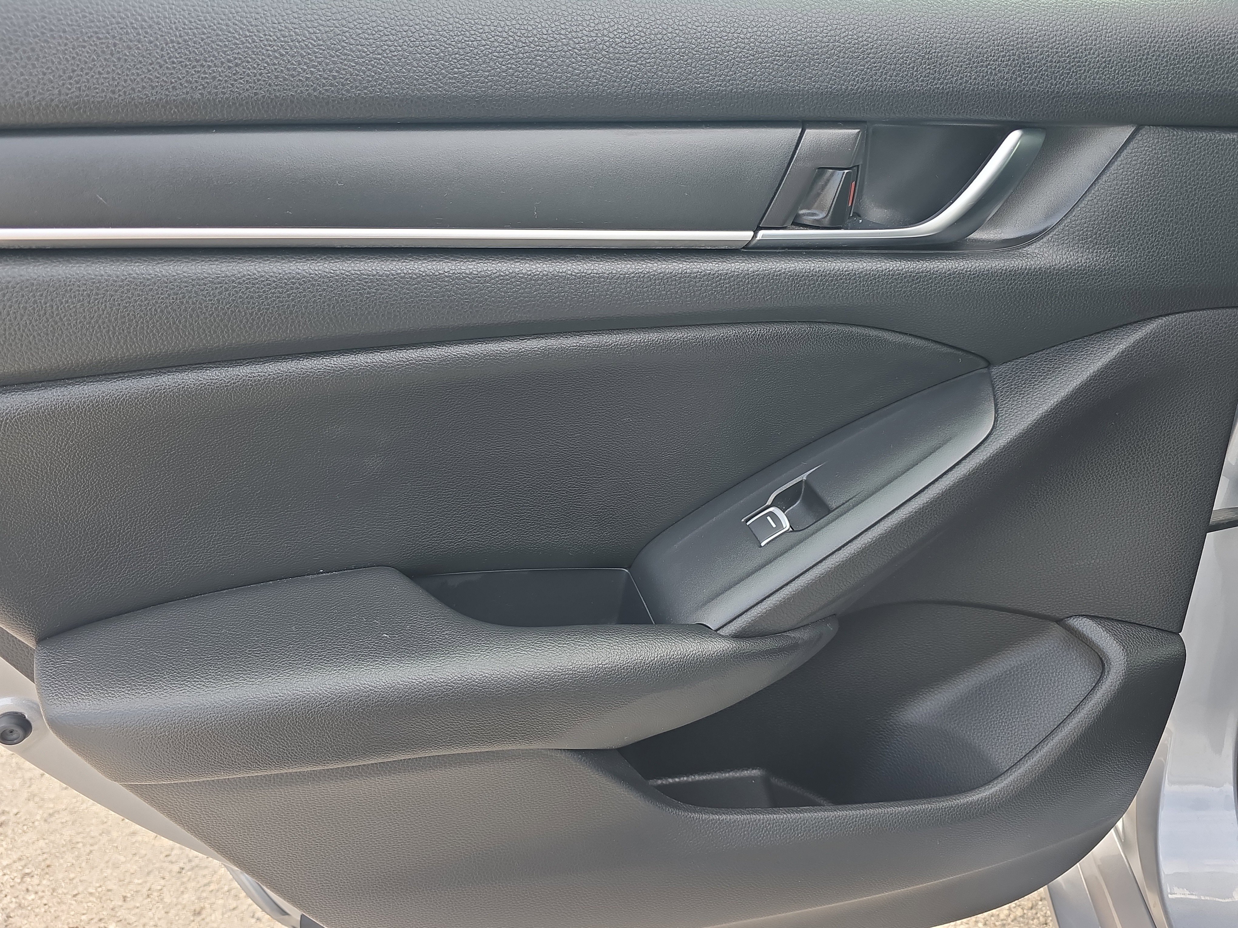 Used 2020 Honda Accord Sport image 14