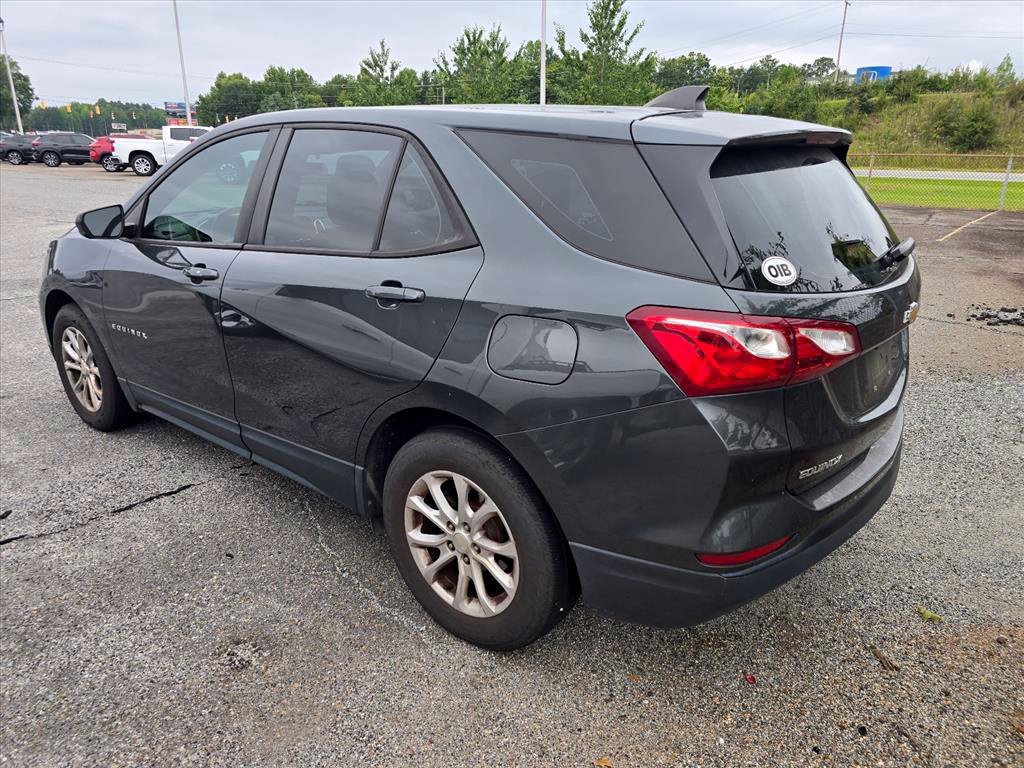 Used 2020 Chevrolet Equinox LS w/ LPO, Floor Liner Package FWD image 14