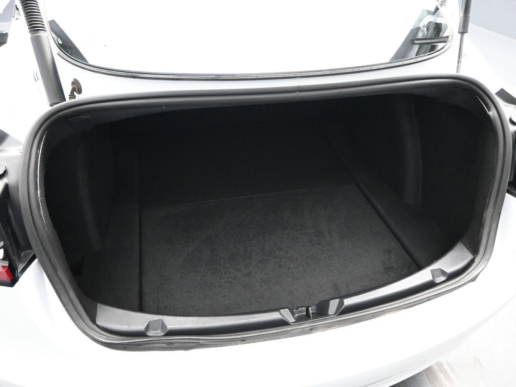 Used 2023 Tesla Model 3 Standard Range image 32