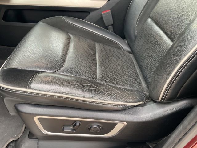 Used 2019 RAM 1500 Laramie w/ Sport Appearance Package image 7
