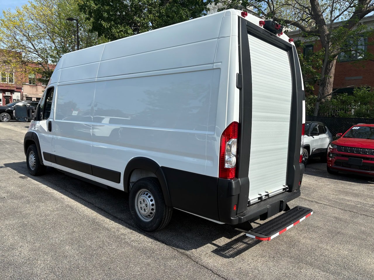 Used 2024 RAM ProMaster 3500 w/ Delivery Van Package FWD image 6