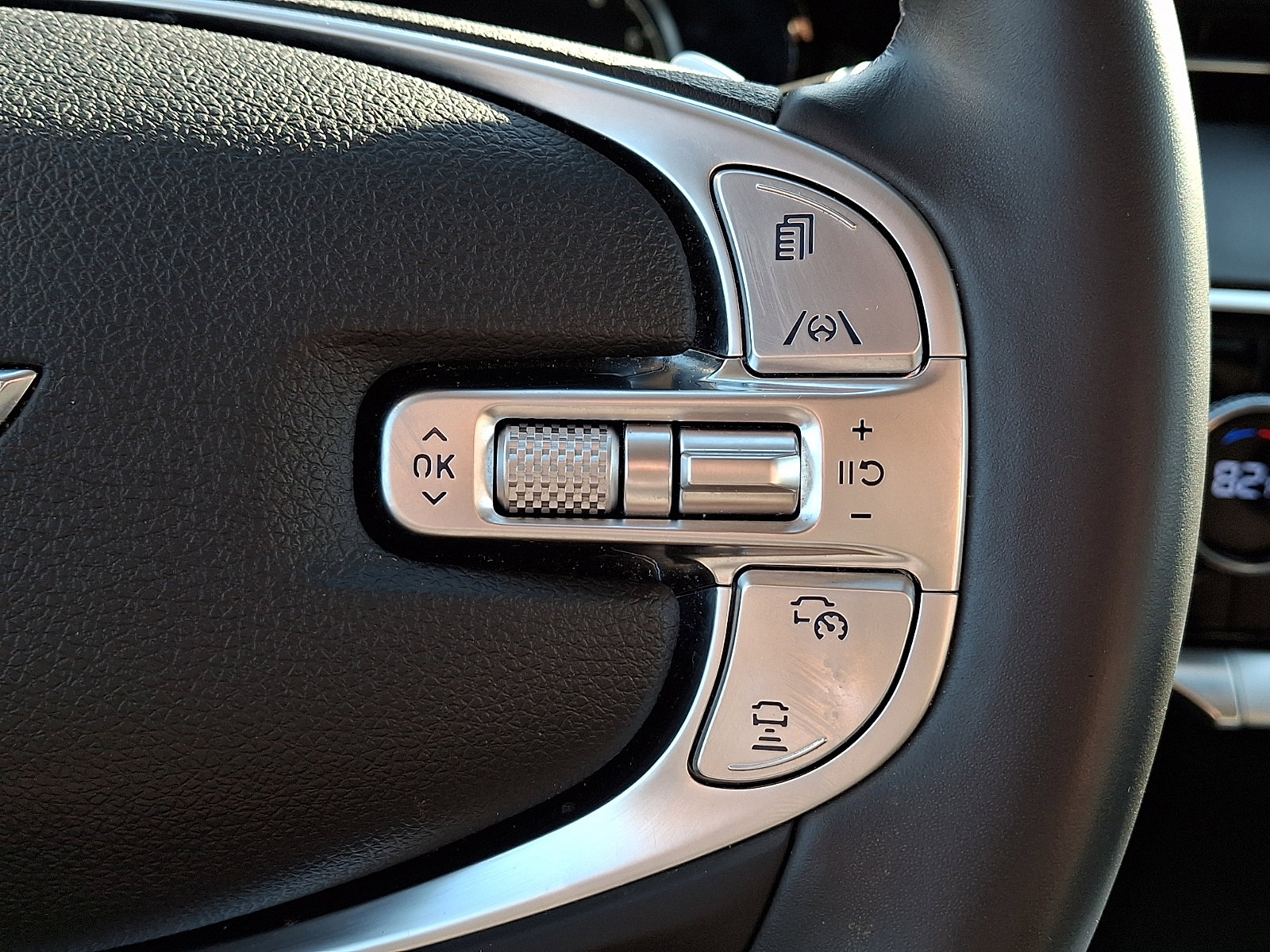 Used 2025 Genesis GV70 2.5T image 20