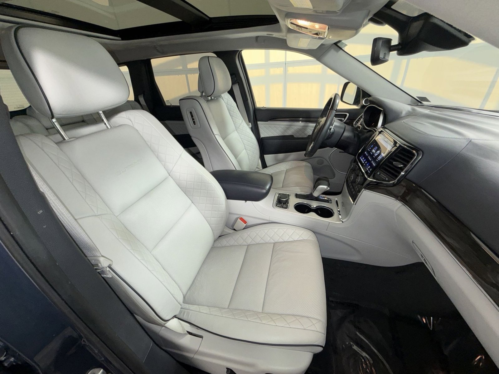 Used 2021 Jeep Grand Cherokee Summit image 27