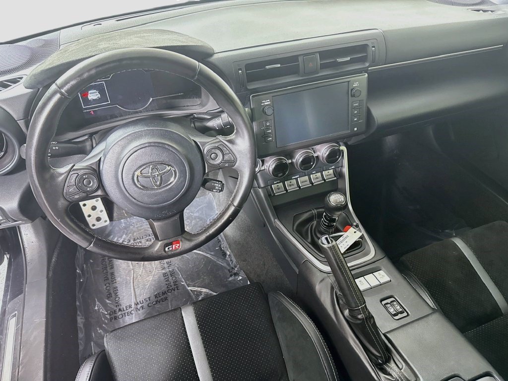 Used 2022 Toyota GR86 Premium RWD image 16