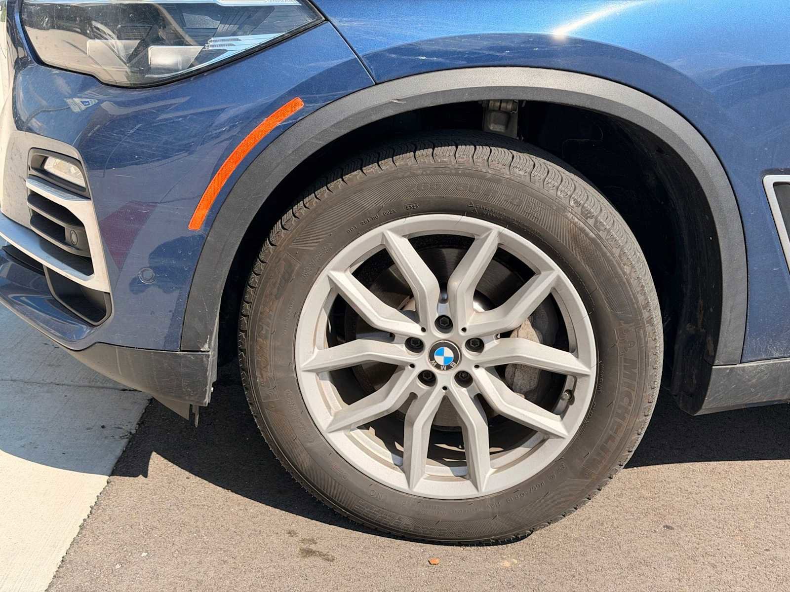 Used 2019 BMW X5 xDrive40i w/ Convenience Package AWD/4WD image 12