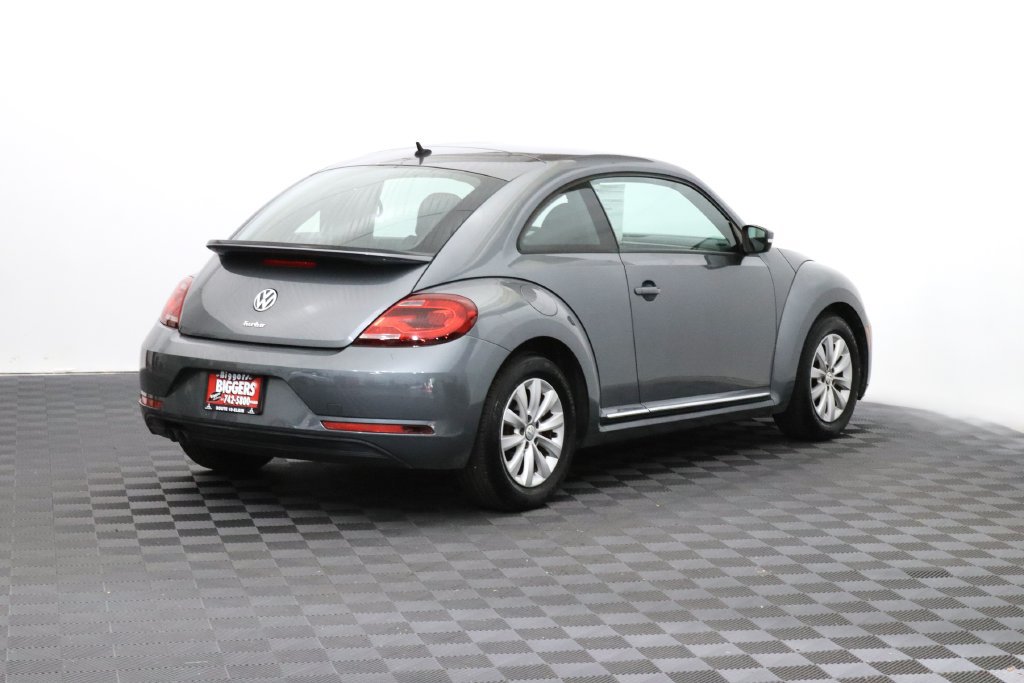 Used 2019 Volkswagen Beetle 2.0T S FWD image 8