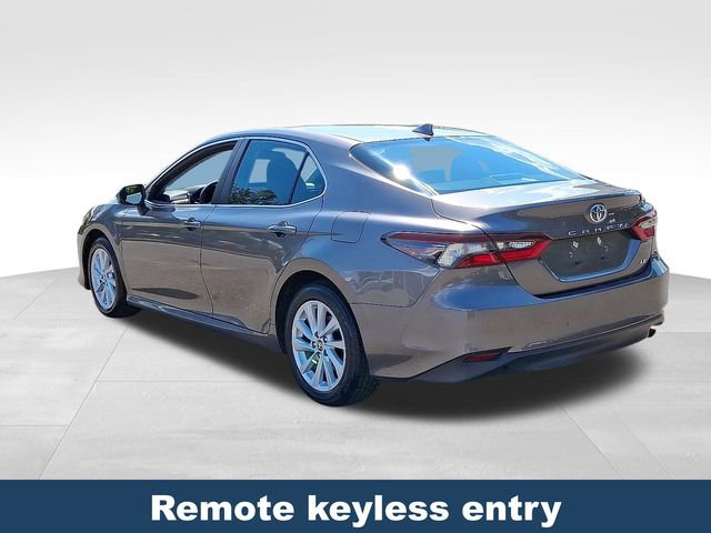 Used 2024 Toyota Camry LE image 5